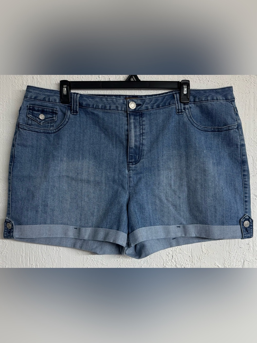 Duck Head Woman Denim High Rise Jean Shorts Size 24W